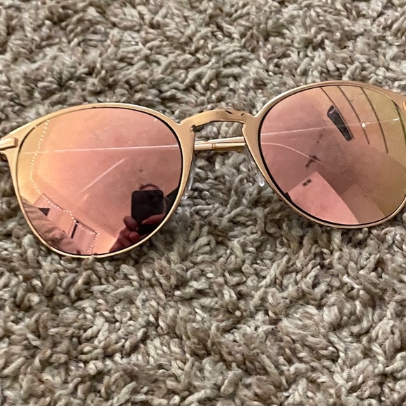 Pink shiny sunglasses!! - Picture 3 of 3